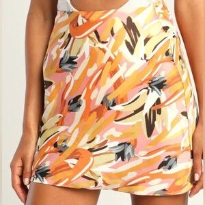 NWT - Lulu’s Pink/Orange Abstract Print Satin Mini Skirt - Size XS
